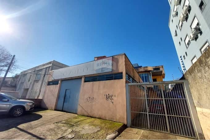 Galpão Comercial Locação em Petrópolis